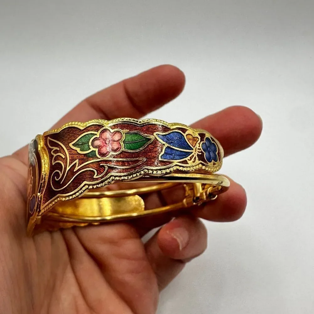 Beautiful cloisonné butterfly‎ and flower clamp hinged bracelet!
